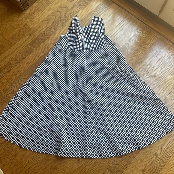 Girls size 8 polka dot navy and white w red bow size 8 worn once - Darcy Brown - Picture 4 of 6